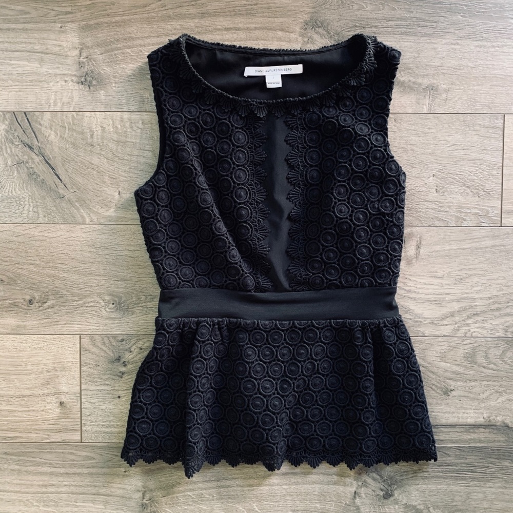 DIANE von FURSTENBERG black top with lace, size 2